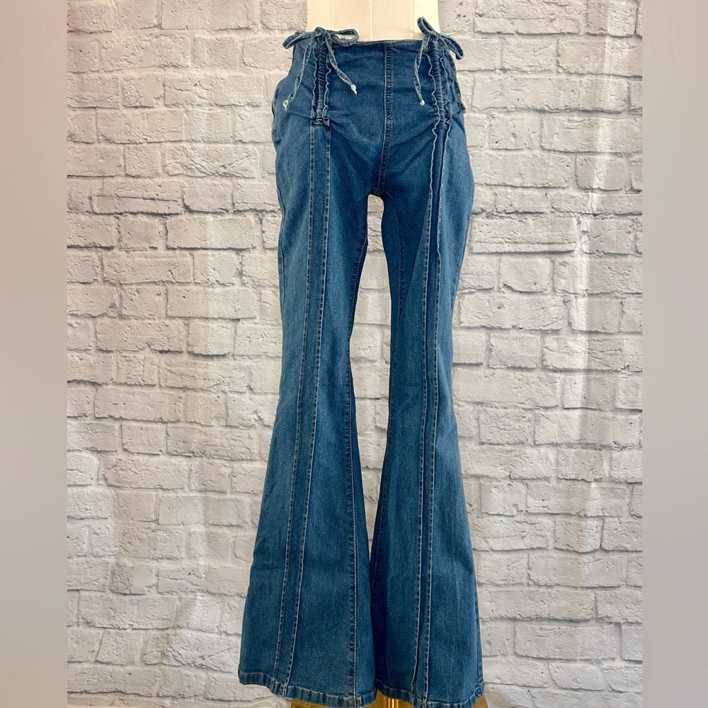 SOLD Wide Leg Flared Bell Bottom Denim Jeans Pants w Bows Low Rise Boho Preppy - Picture 4 of 9